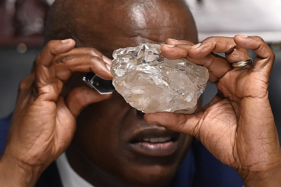 Descubren el segundo diamante más grande del mundo