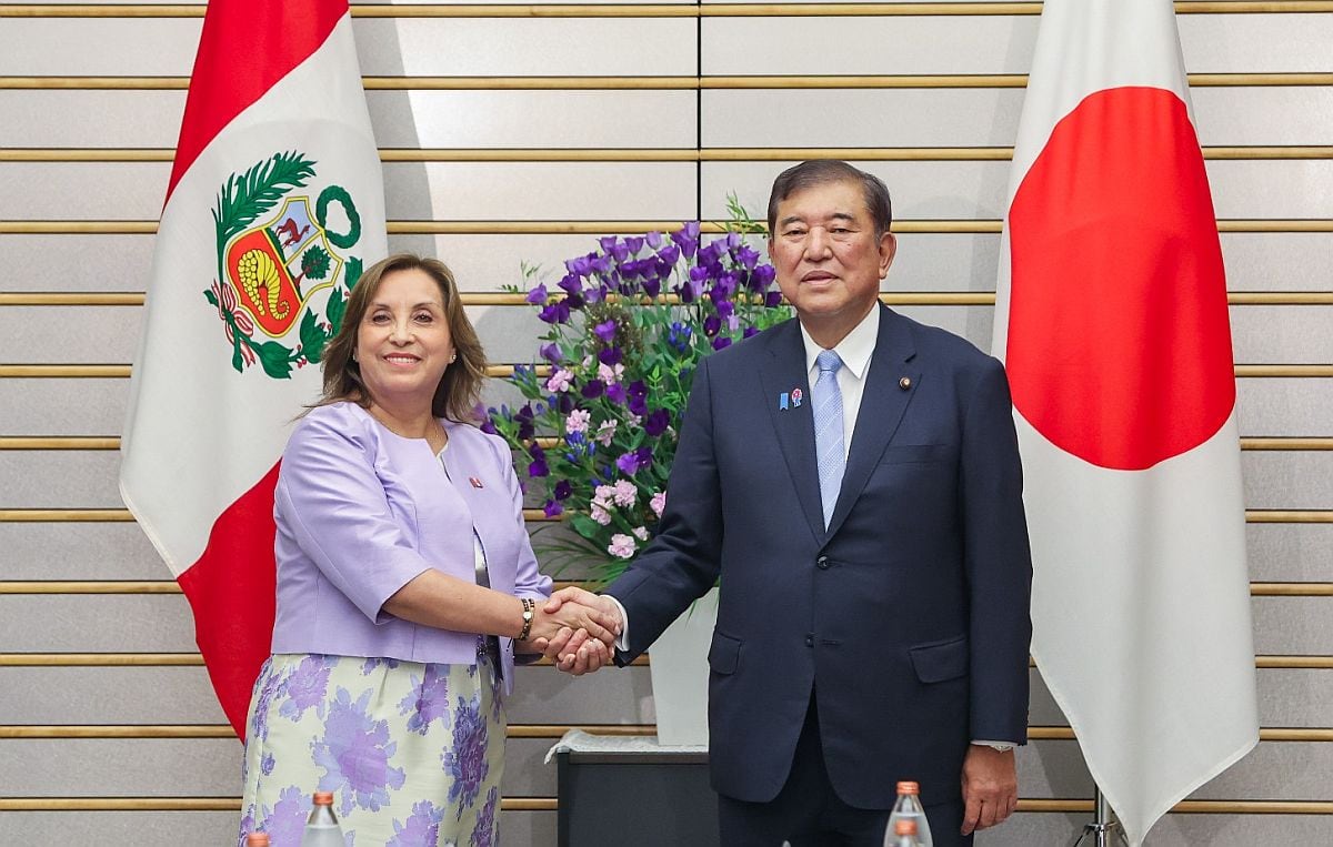 Dina Boluarte en Japón